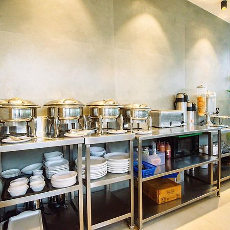 Hotel Skylink Hospitality Mahalaxmi ムンバイ エクステリア 写真