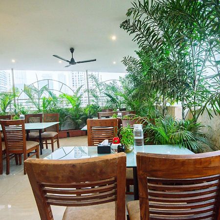 Hotel Skylink Hospitality Mahalaxmi ムンバイ エクステリア 写真
