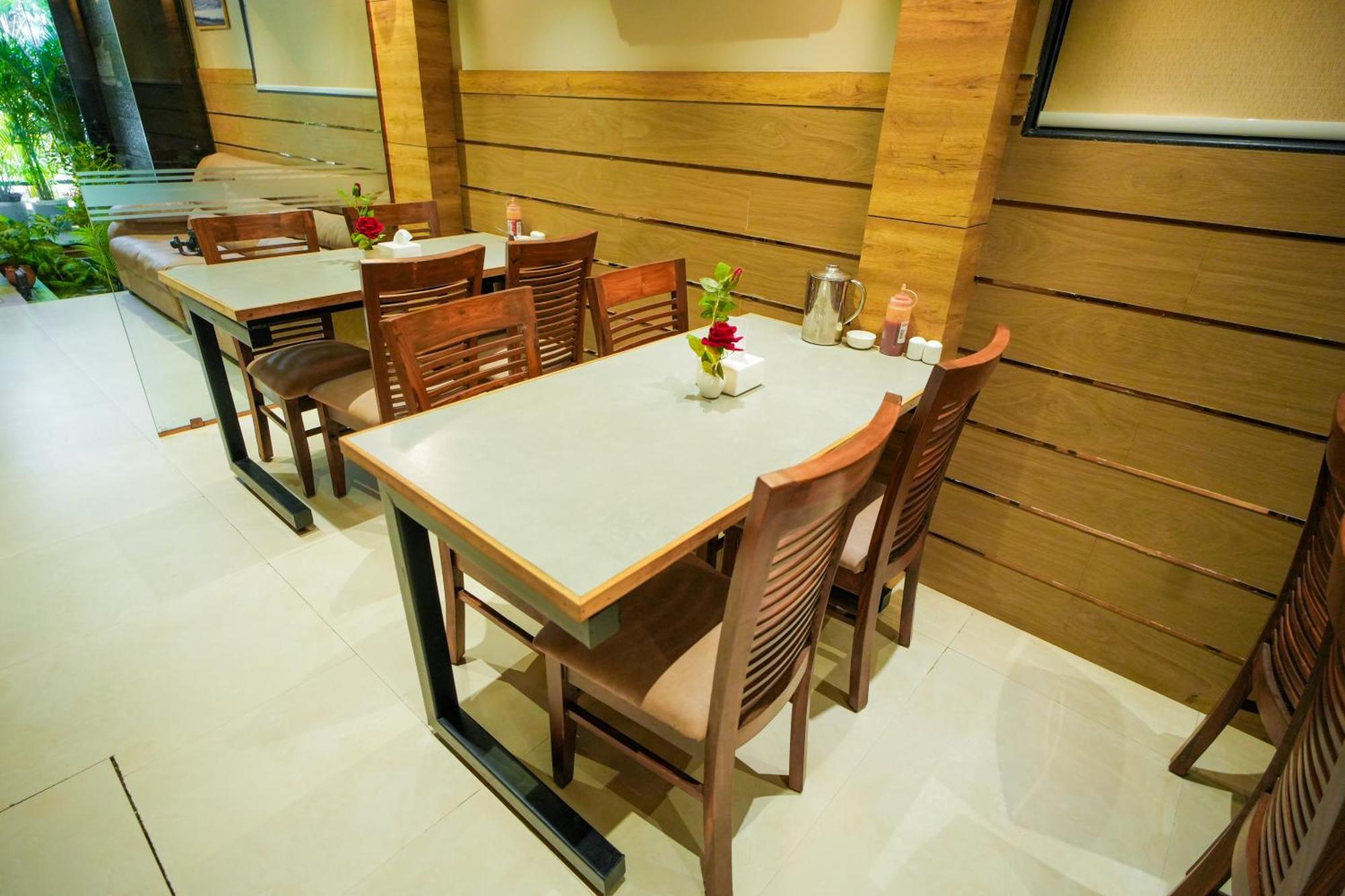 Hotel Skylink Hospitality Mahalaxmi ムンバイ エクステリア 写真