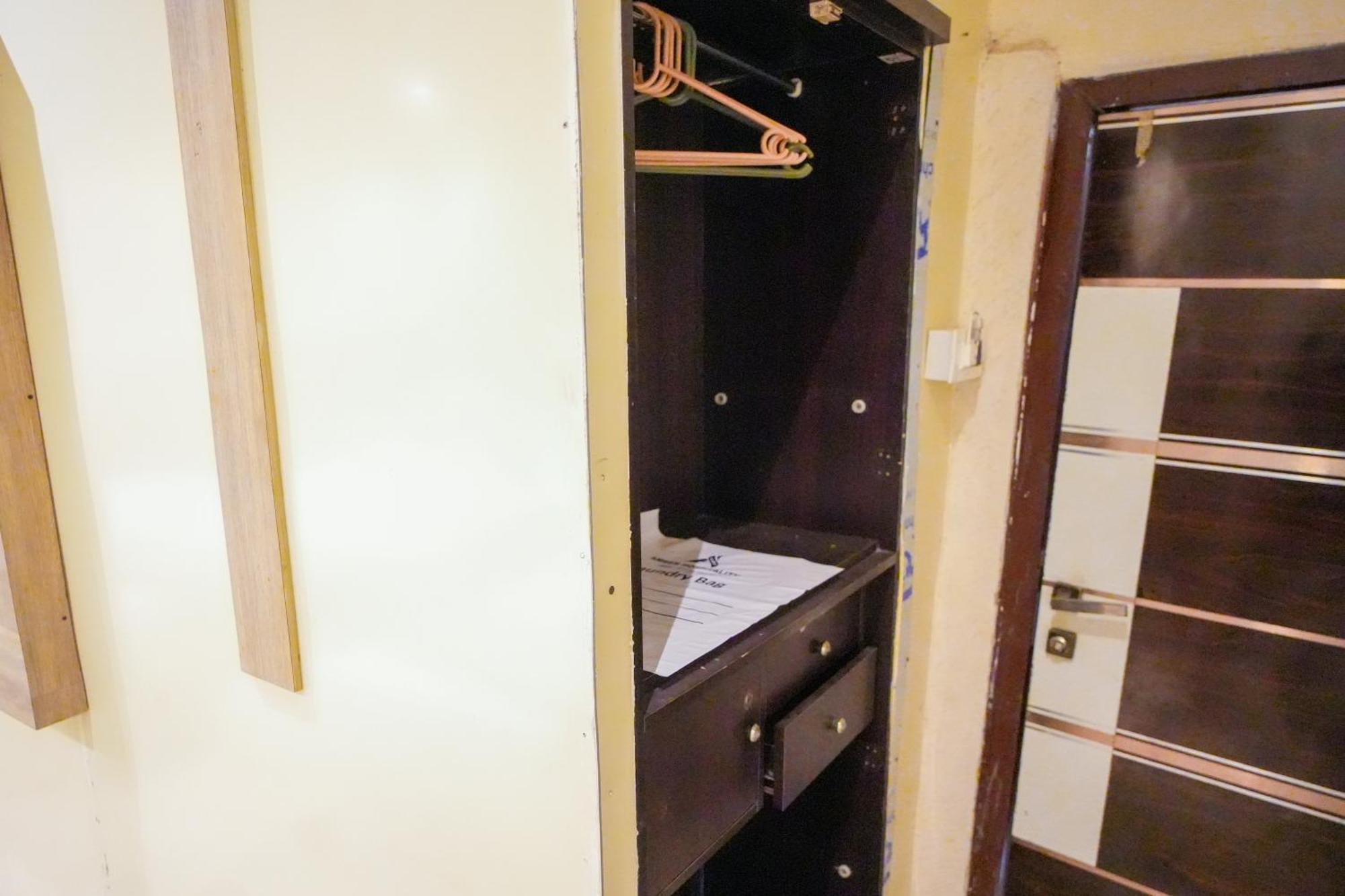 Hotel Skylink Hospitality Mahalaxmi ムンバイ エクステリア 写真