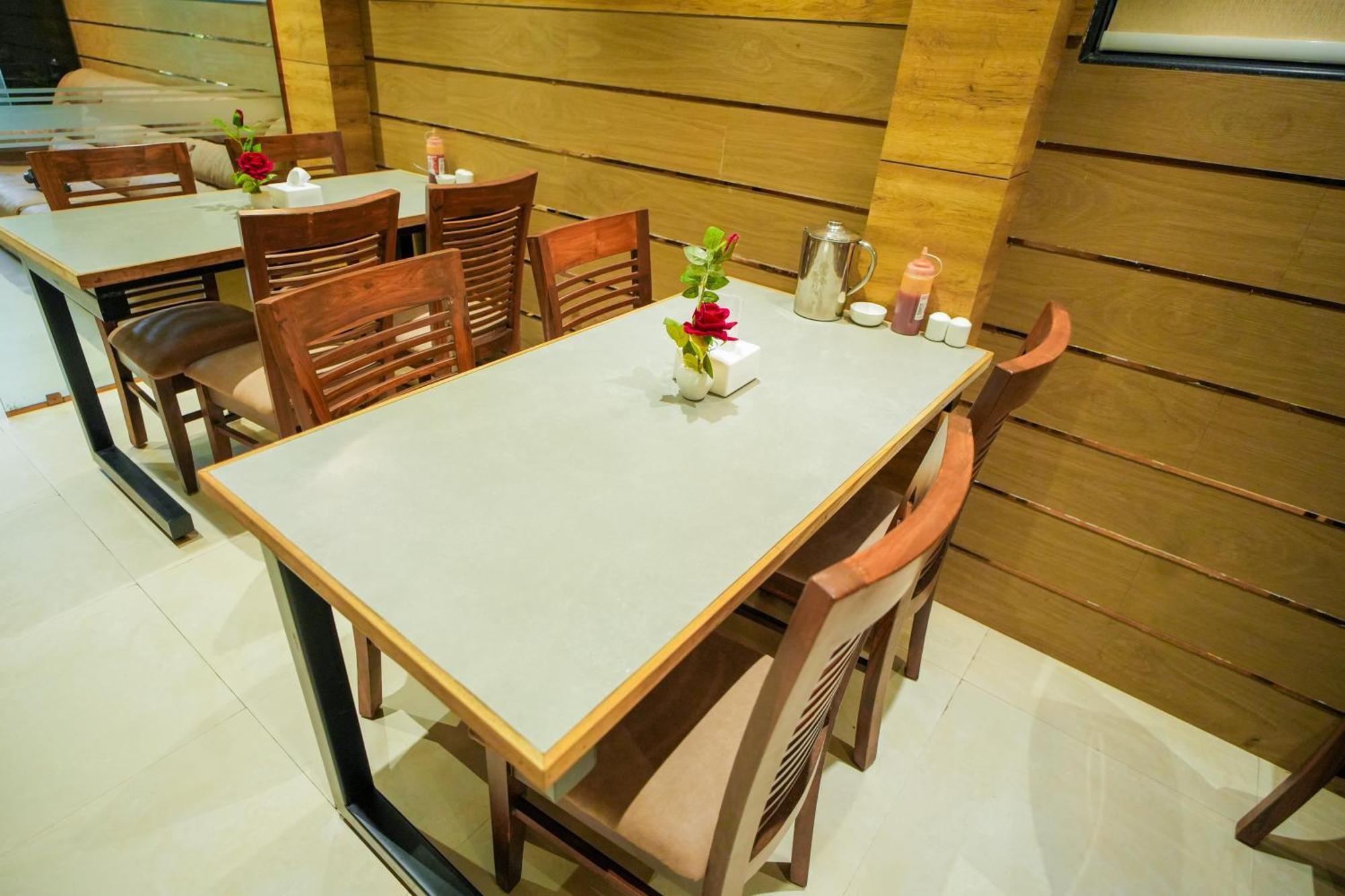 Hotel Skylink Hospitality Mahalaxmi ムンバイ エクステリア 写真