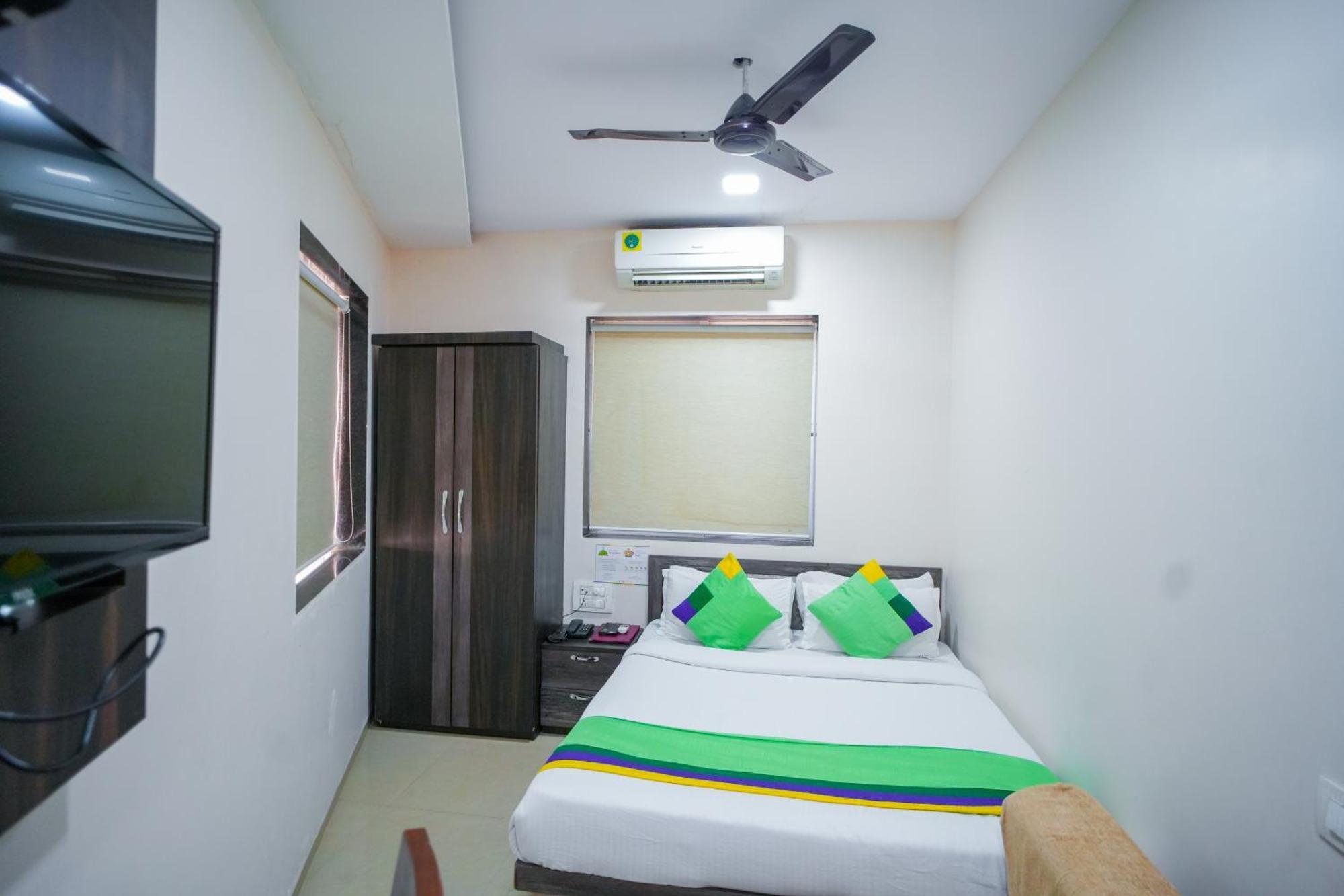 Hotel Skylink Hospitality Mahalaxmi ムンバイ エクステリア 写真