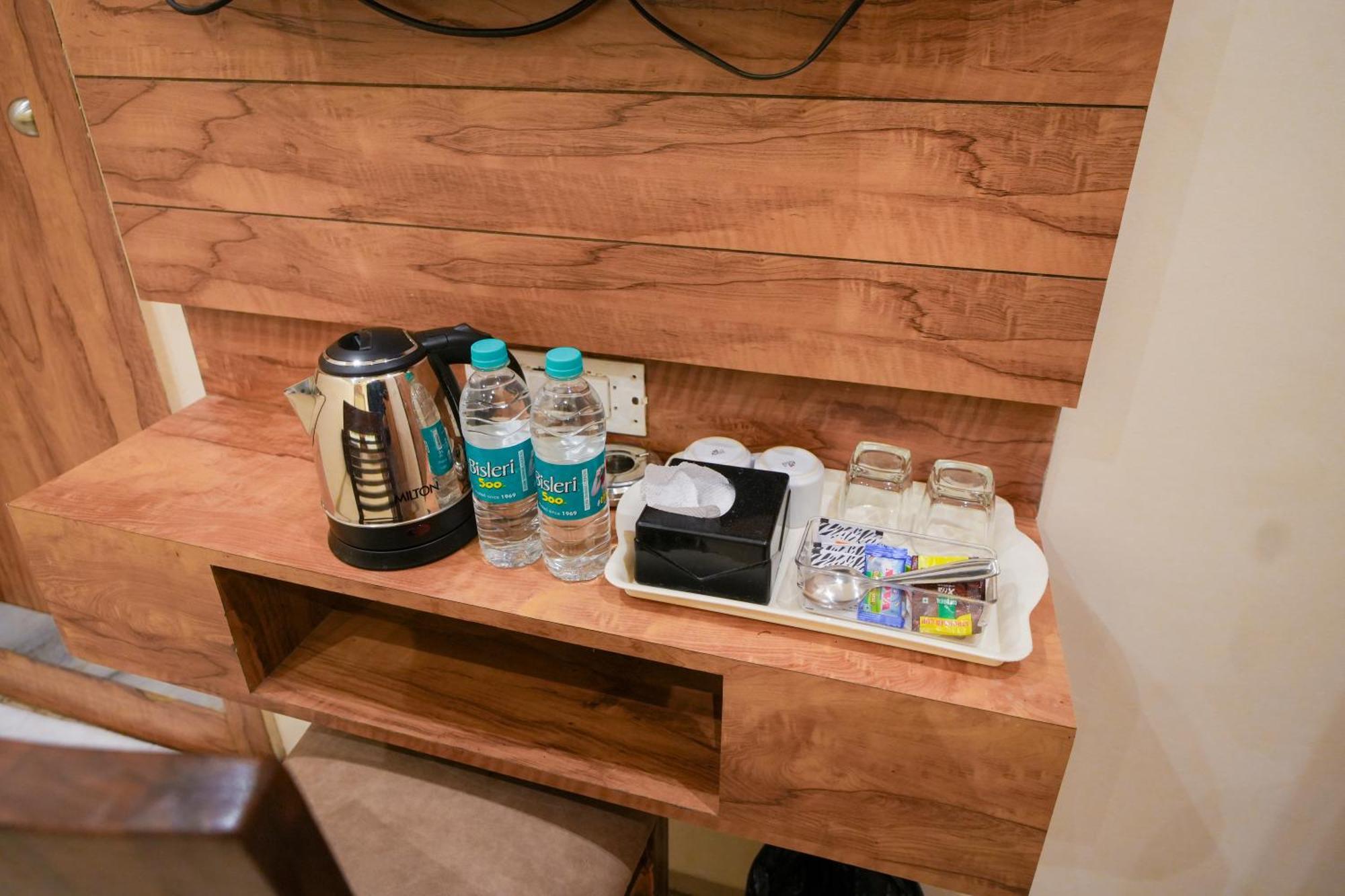 Hotel Skylink Hospitality Mahalaxmi ムンバイ エクステリア 写真