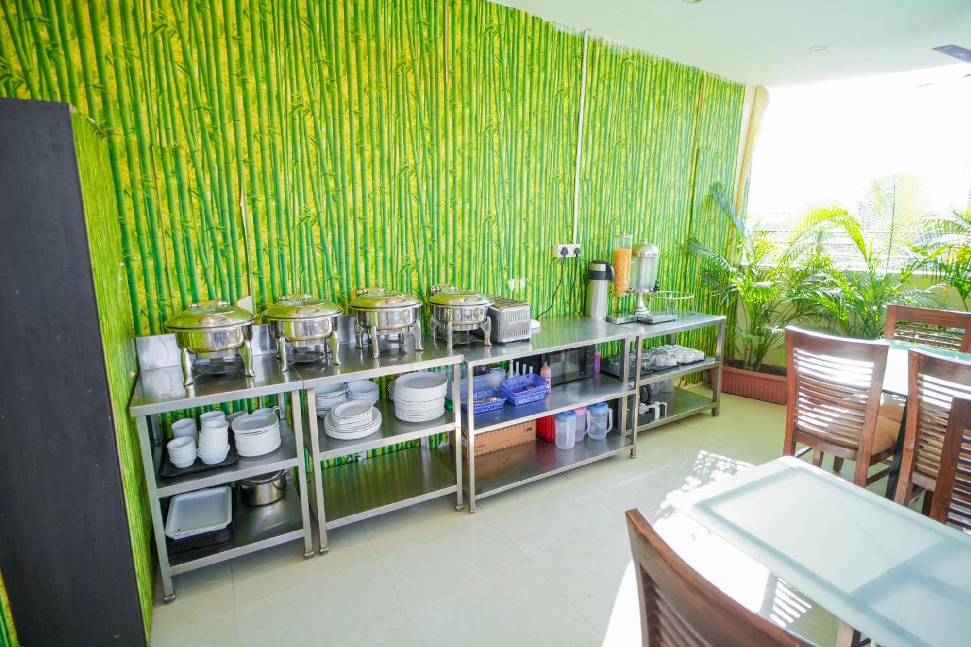 Hotel Skylink Hospitality Mahalaxmi ムンバイ エクステリア 写真
