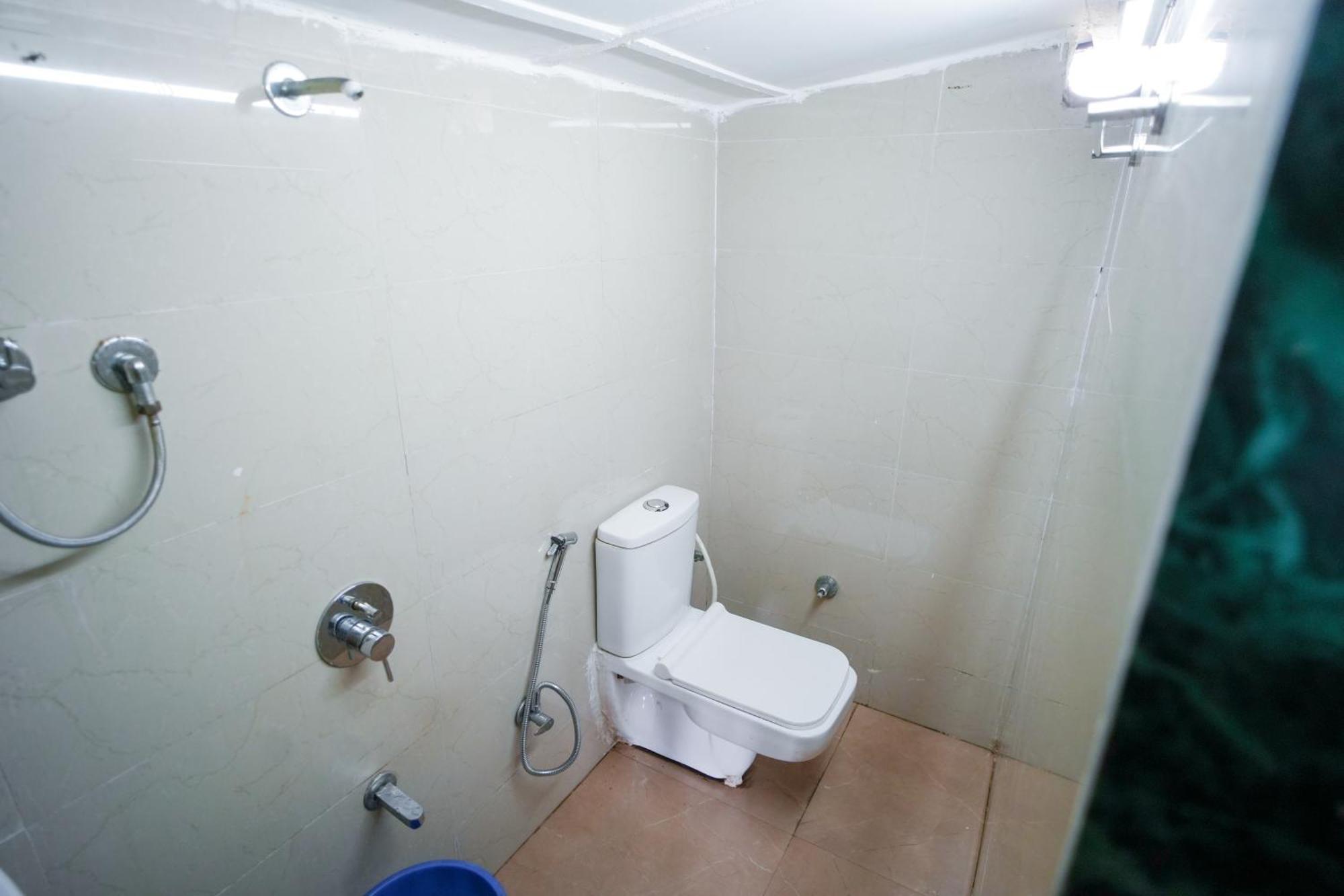 Hotel Skylink Hospitality Mahalaxmi ムンバイ エクステリア 写真