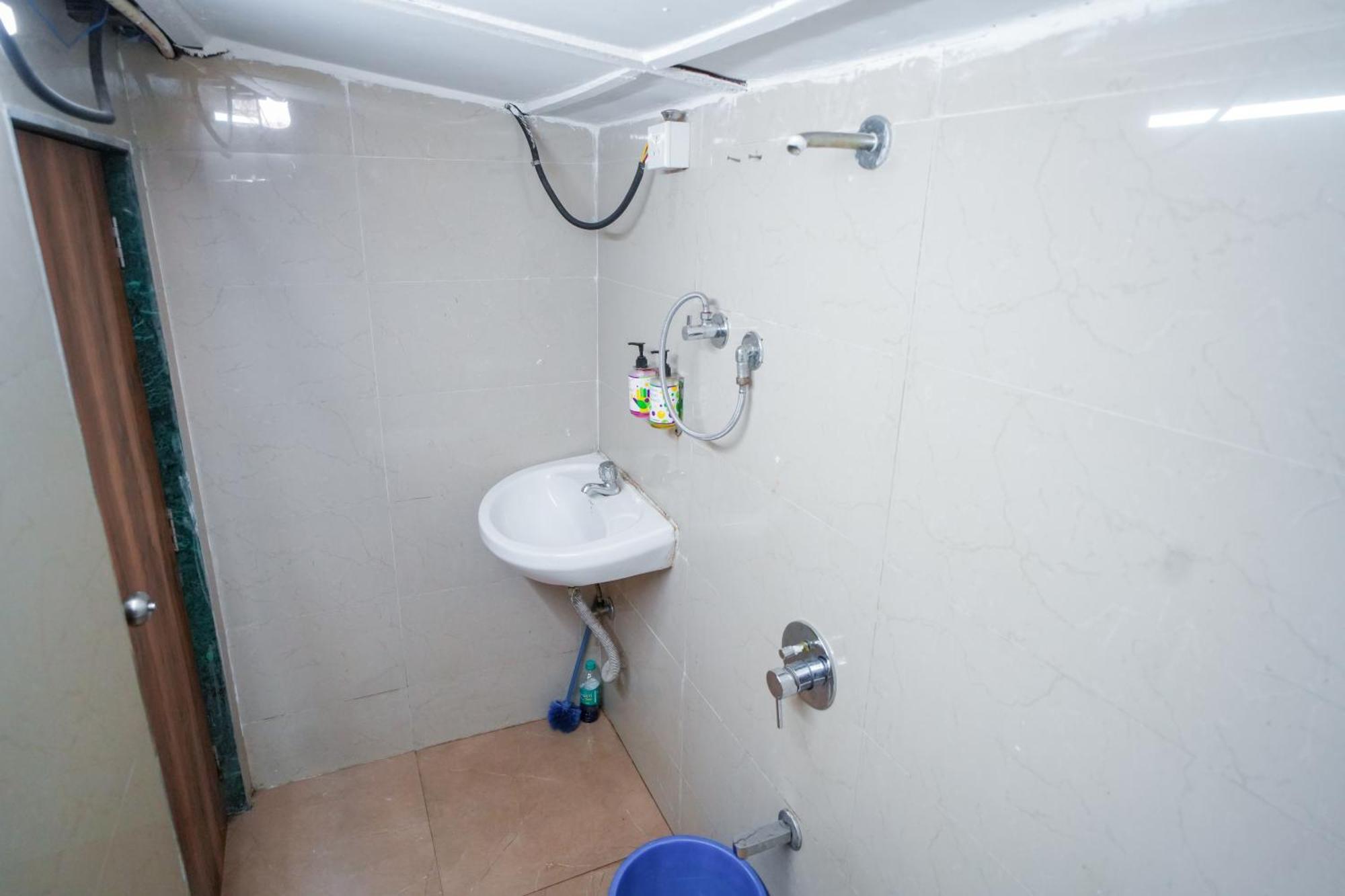 Hotel Skylink Hospitality Mahalaxmi ムンバイ エクステリア 写真